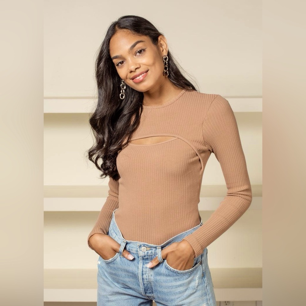 AGOLDE LYZA RIBBED COTTON CUT - OUT TOP, Excellent condition, Size L